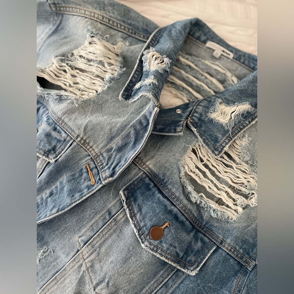 New Fashion Nova 3XL Distressed Denim Jacket, no tags.